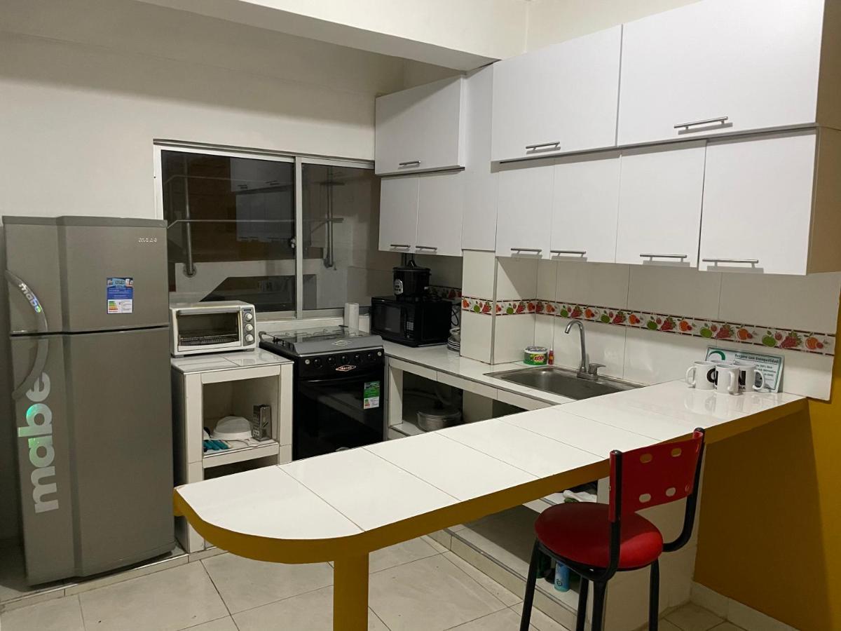 Apartamento Cerca A La Candelaria Y Hospitales Principales De โบโกตา ภายนอก รูปภาพ